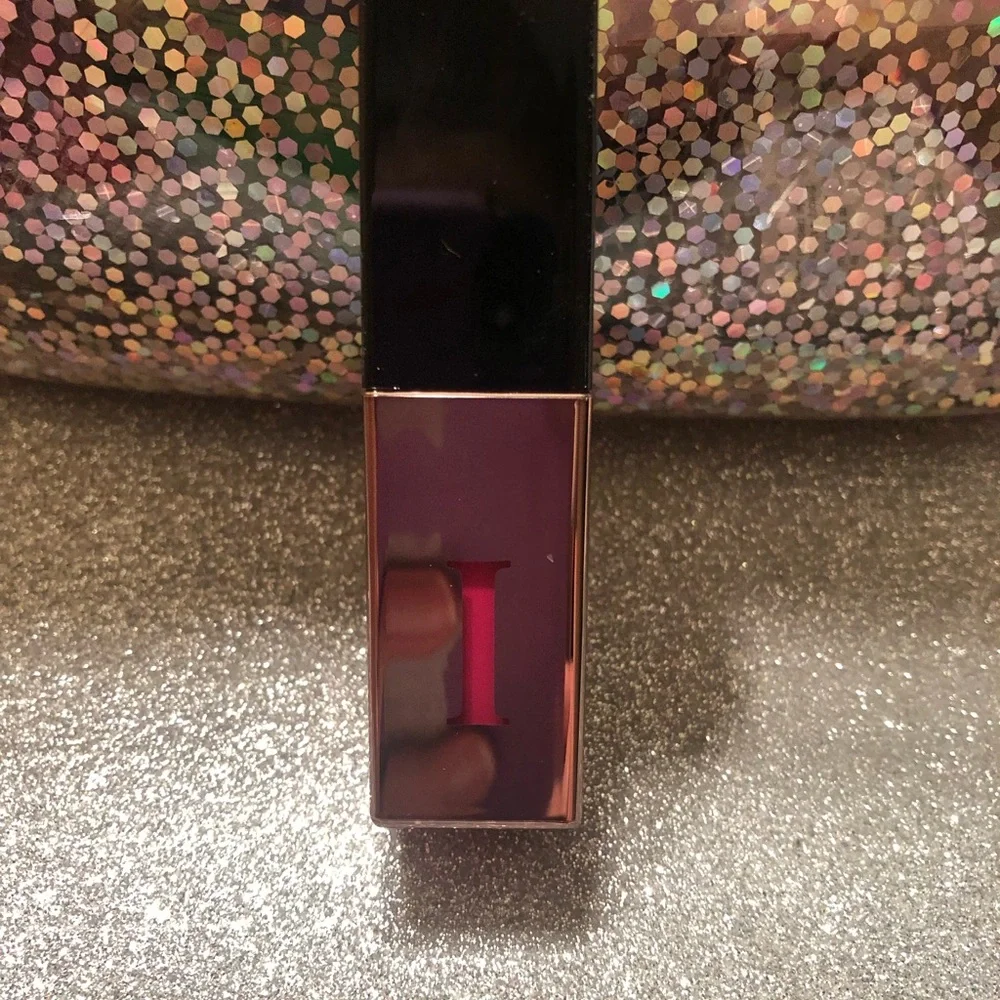 BNIB! Urban Decay Wired Lip Chemistry Lasting Glassy Tint in SAVAGE 💋
